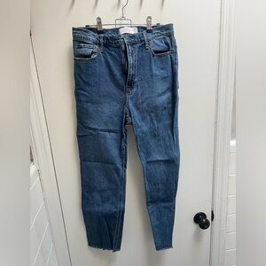 Abercrombie & Fitch Ankle Straight Ultra High Rise Jeans